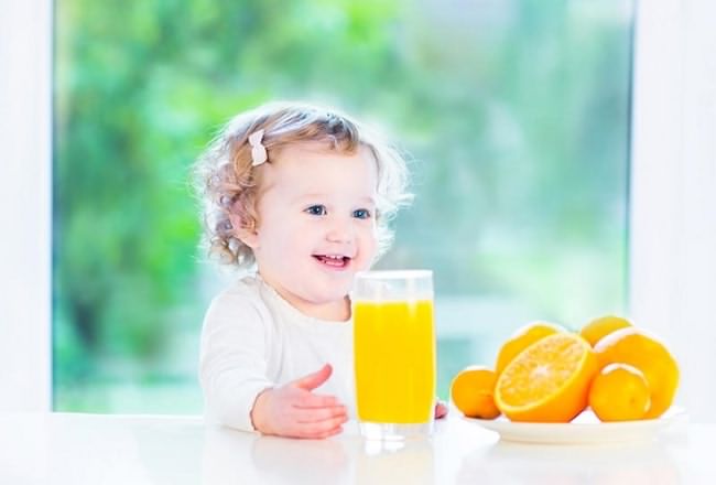 چرا مصرف آب میوه‌ برای کودکان توصیه نمی شود؟