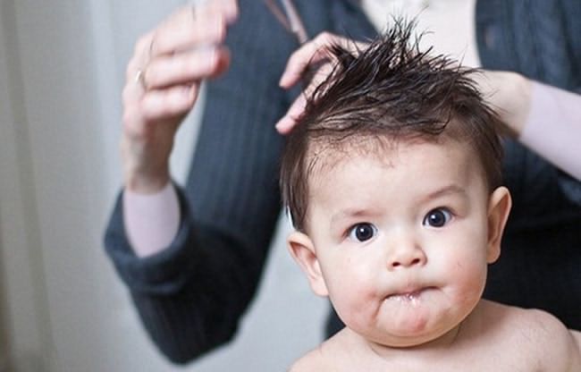 بهترین زمان برای کوتاه کردن موی کودک و نوزاد