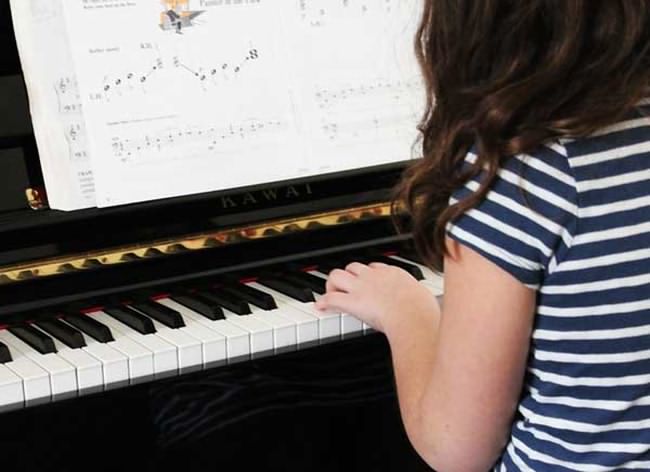 11 فایده اصلی یادگیری موسیقی برای کودکان و 7 ترفند