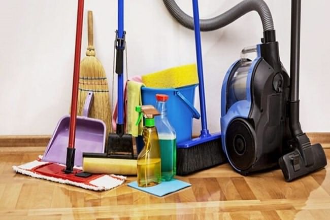 ۱۷ وسیله ضروری نظافت خانه جدید