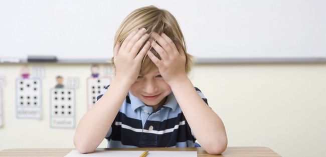 چگونه با استرس کودکان در مدرسه رفتار کنیم؟