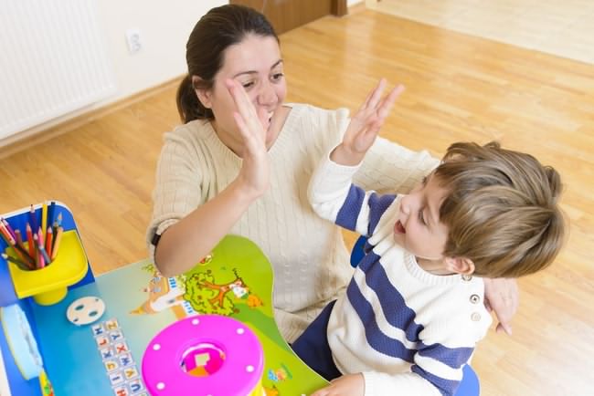 بازی کودک با والدین شاغل چطور ممکن است؟